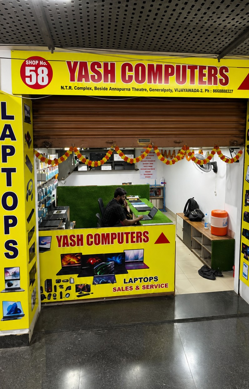 Yash Computers Vijayawada Store